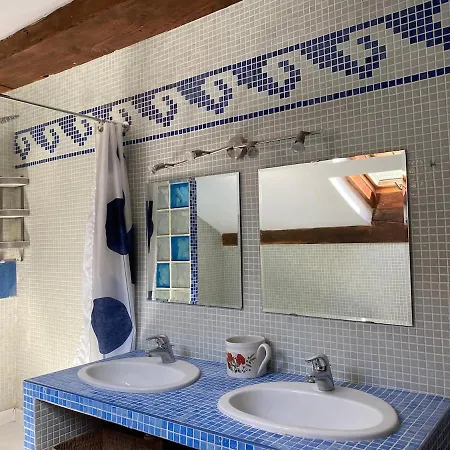 Maison Viticole Dans Le Sud De La France Avec Grand Piscine *